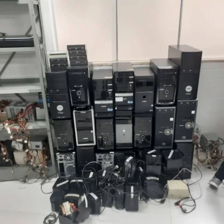 Desktops alinhados após coleta